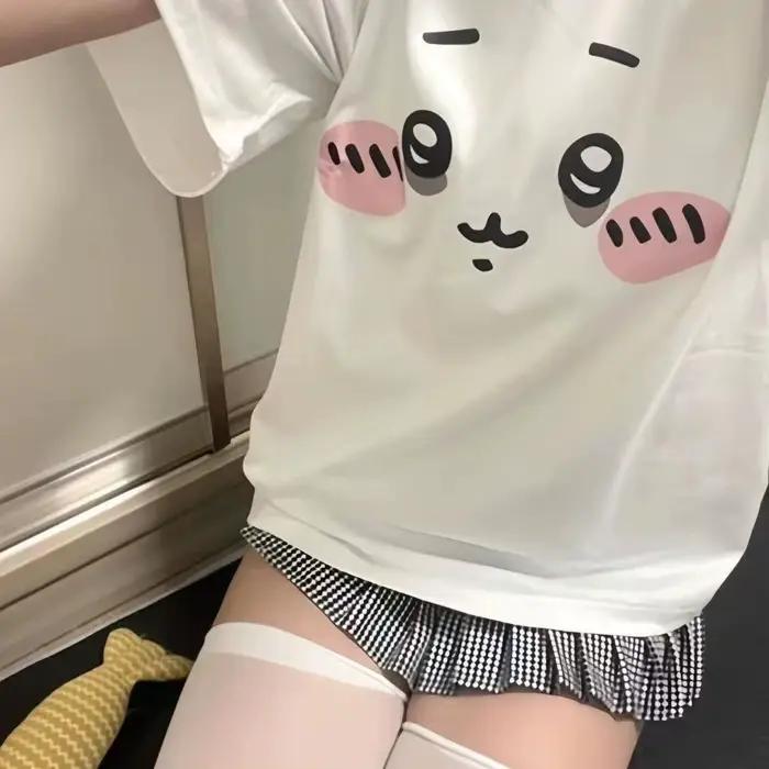 T-shirt blanc japonais avec imprimé d'expressions de dessins animés Kawaii, style Preppy, mignon et 