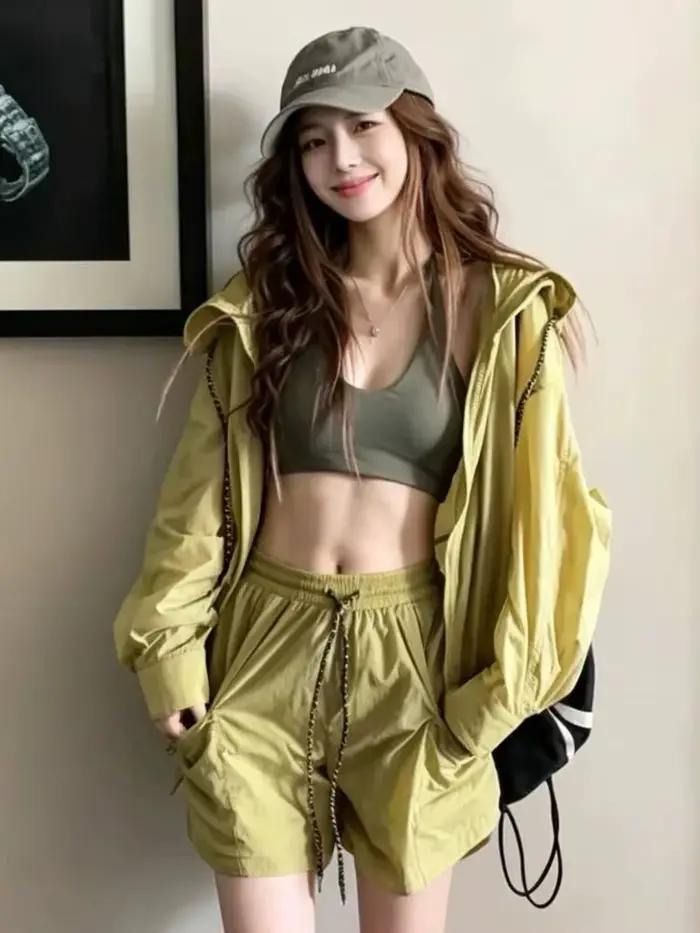 [EAM] Ensemble Sportif Décontracté Femme Été 2026 Nouveau Style – Veste Anti-UV Manches Longues Légè