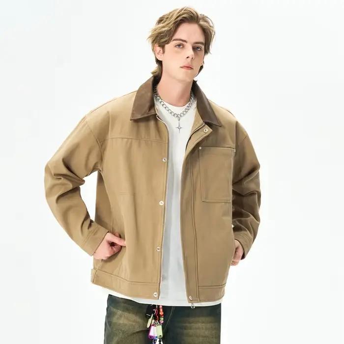 Blouson court homme style utilitaire à revers, collection Printemps 2026