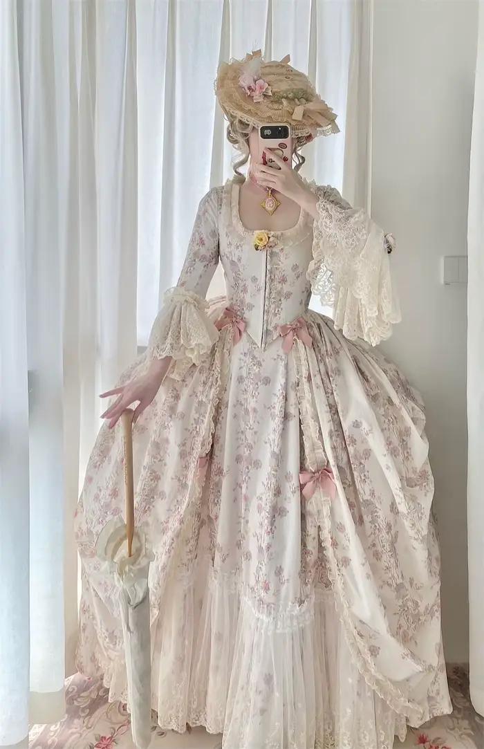 Robe A La Francaise Robe Rococo 18ème siècle victorien dame cour royale reine Marie Antoinette Costu