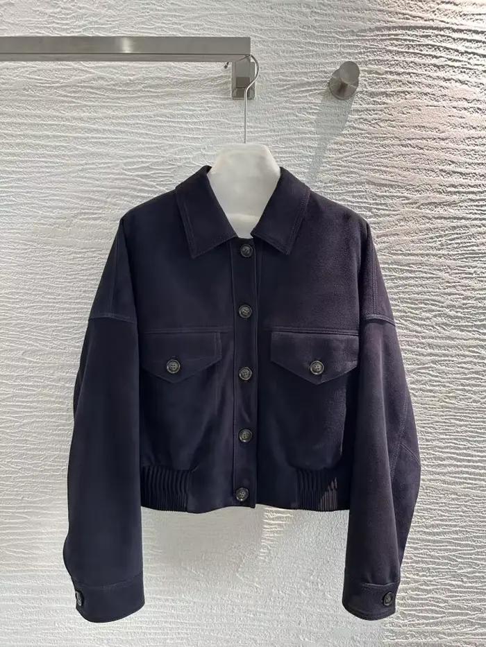 Veste courte bleu marine pour femme, col rabattu, boutons métalliques, poches à rabat, manches longu