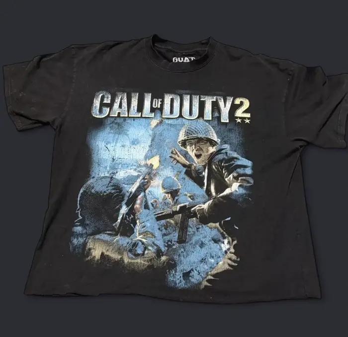 T-shirt vintage Call of Duty 2 avec graphisme de jeu vidéo