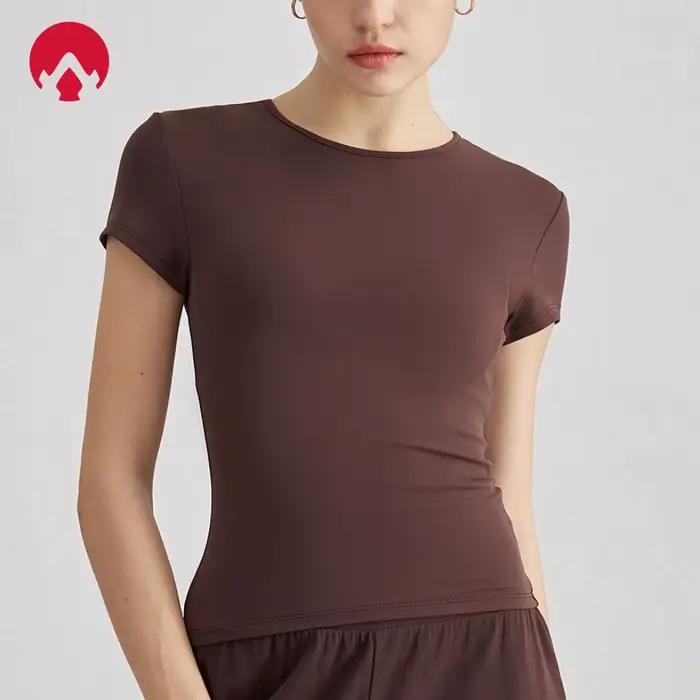 T-shirt de sport décontracté nu pour femme – Coupe ajustée à manches courtes