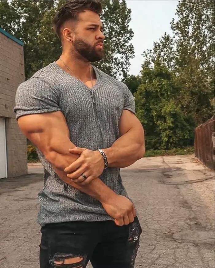 Hommes col en V à manches courtes T-shirt Fitness coupe ajustée bandes de sport