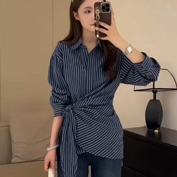 Chemise à manches longues à rayures bleues pour femmes