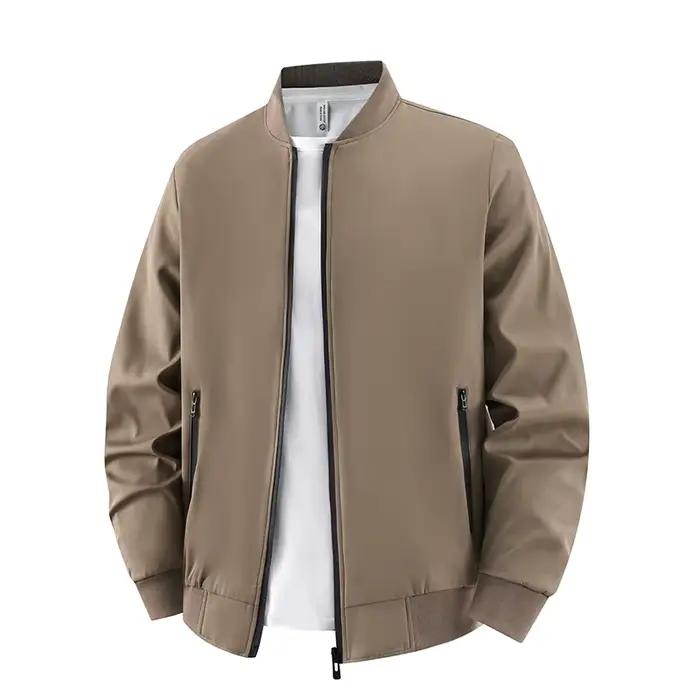 Veste à col baseball légère pour homme, style décontracté et habillé, idéale pour les tenues professionnelles ou formelles, convient aux hommes d'âge moyen et âgés.