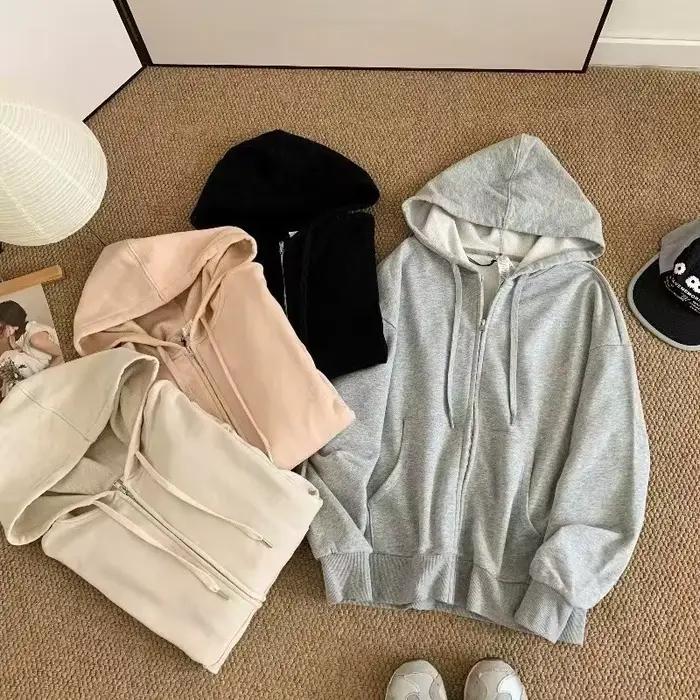 Veste courte à capuche pour femme