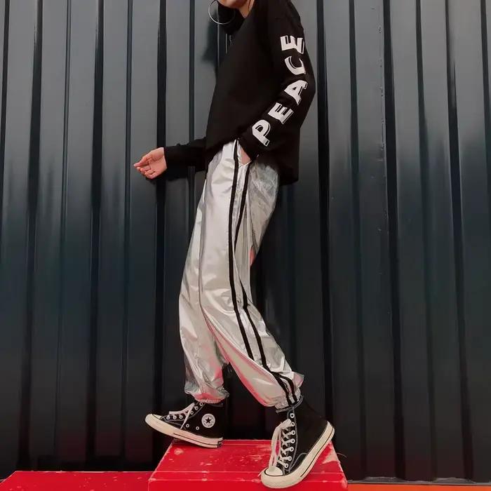 Pantalon de jogging métallisé argenté