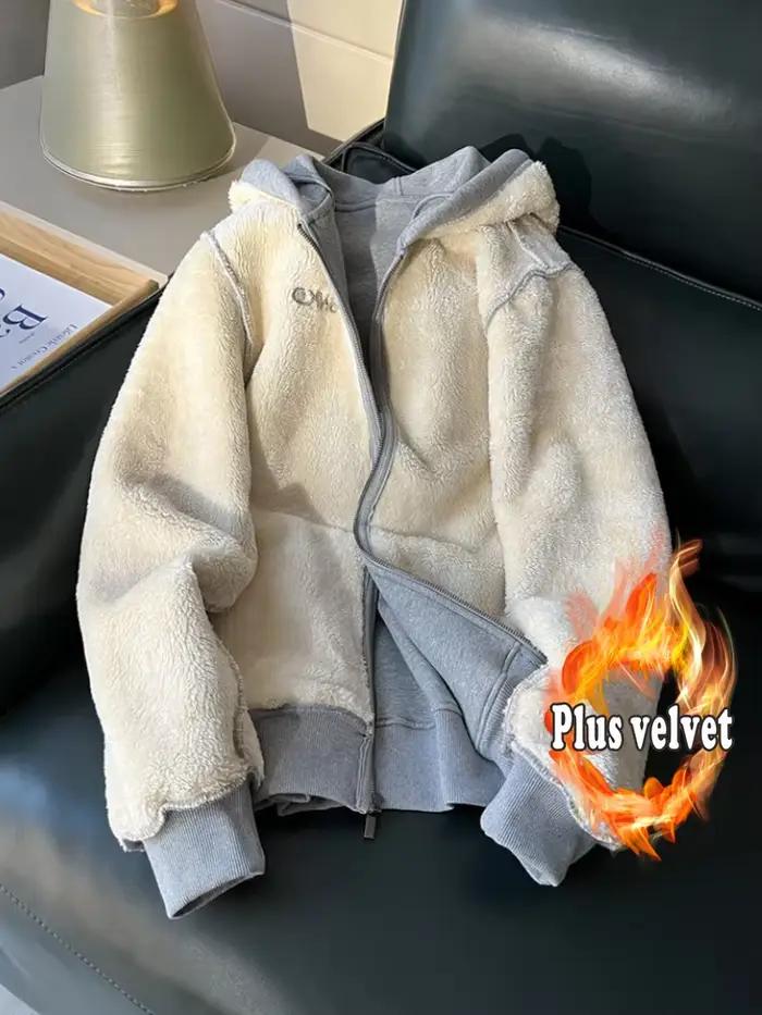Pull à capuche doublé de sourire pour femme