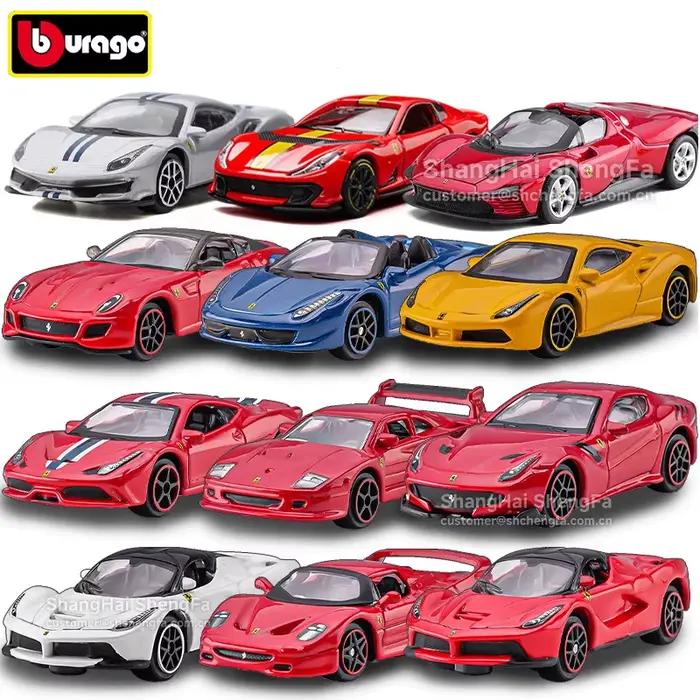 Modèle de voiture miniature Bburago