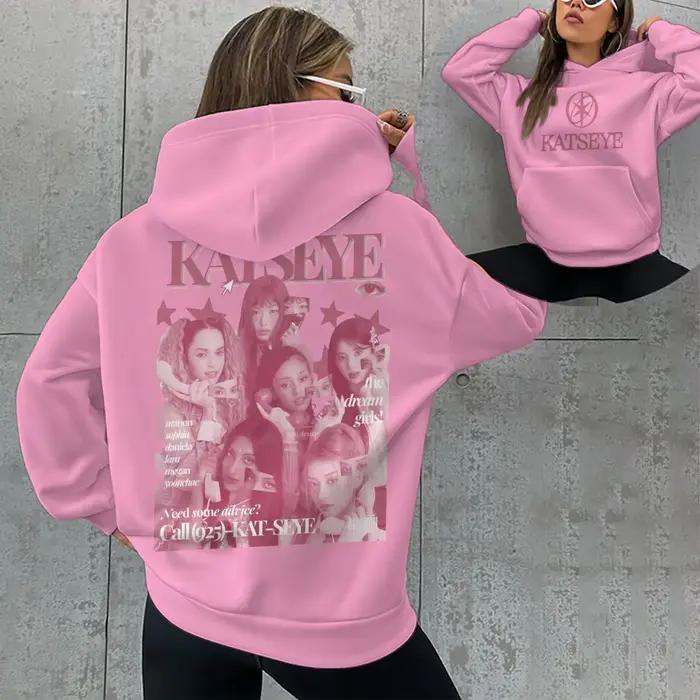 Sweat à capuche rose pour femme avec imprimé Katseye