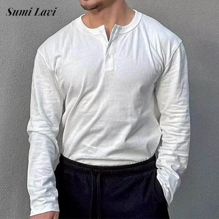Pull à col rond boutonné pour hommes