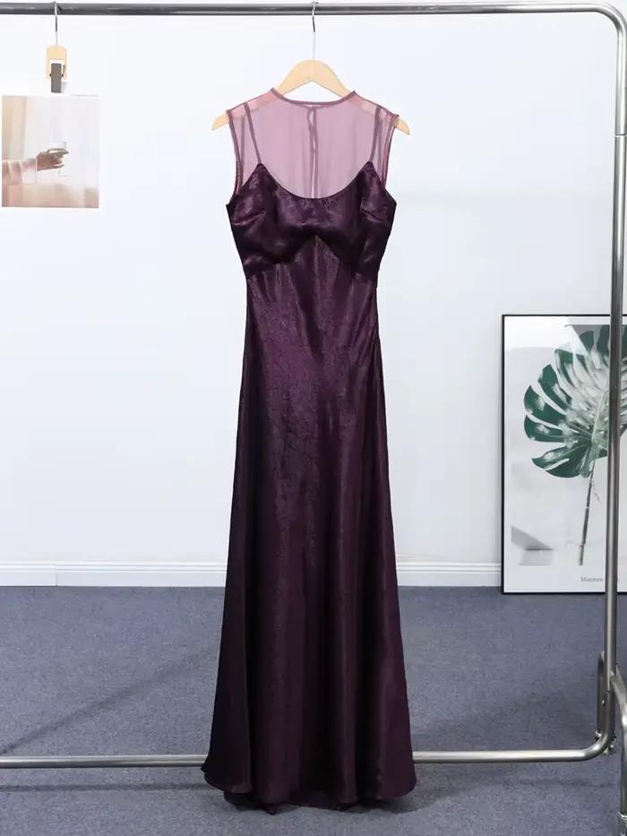 Robe de soirée élégante pour femme en satin