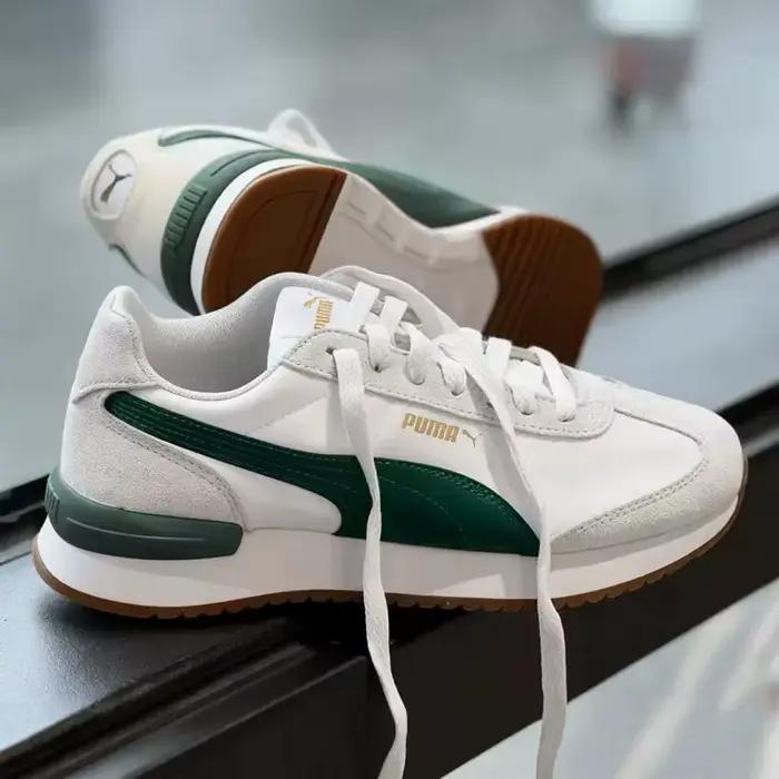 PUMA Baskets décontractées rétro légères antidérapantes en daim blanc et vert foncé avec surpiqûres 399250-04