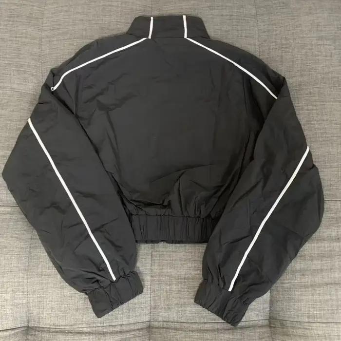 Veste de sport pour femme à fermeture éclair intégrale