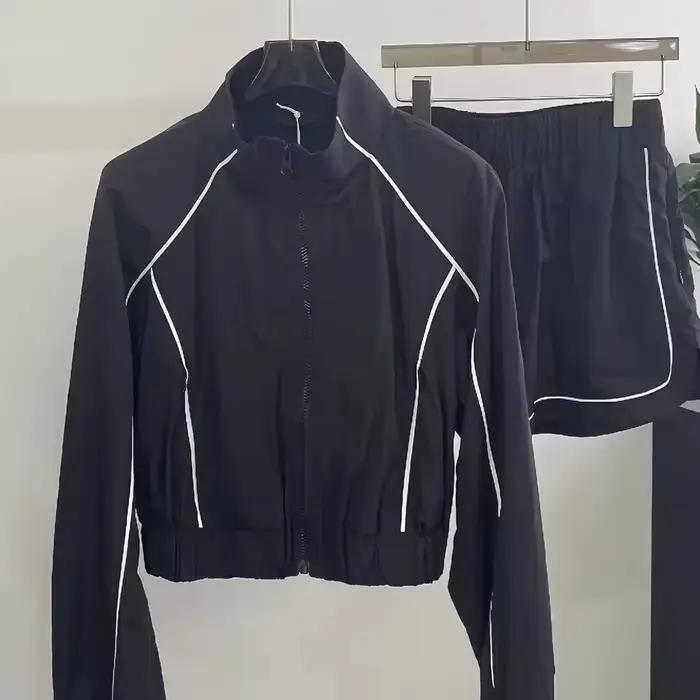 Veste de sport pour femme à fermeture éclair intégrale