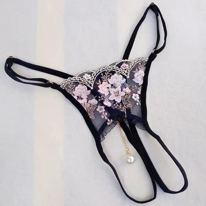 Lingerie pour hommes avec pendentif en perles