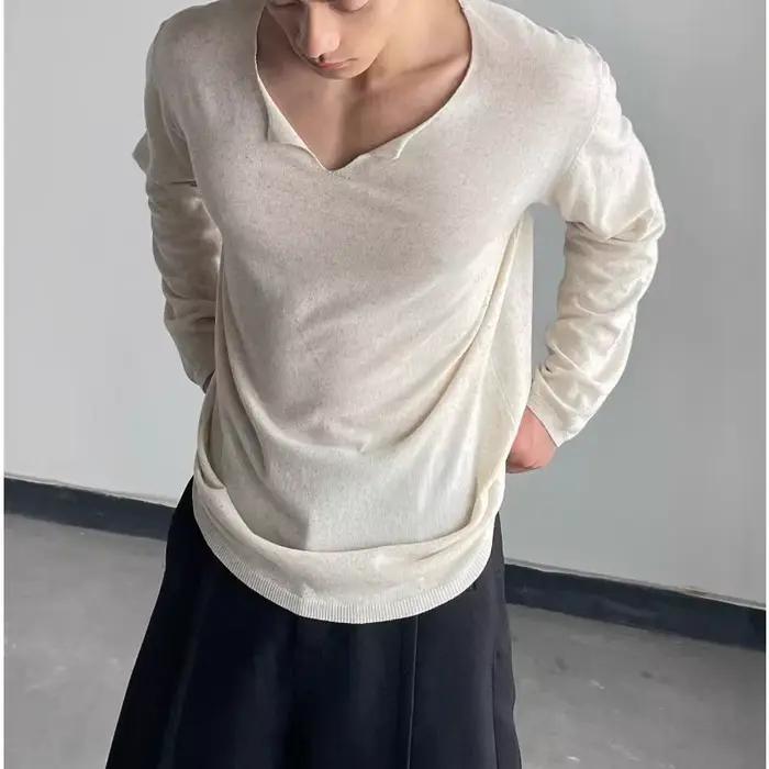 T-shirt à col en V à manches longues pour homme