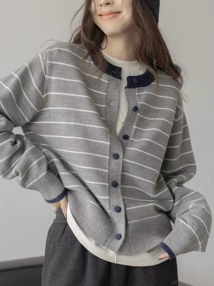 Grand pull paresseux rayé tricoté pour femmes