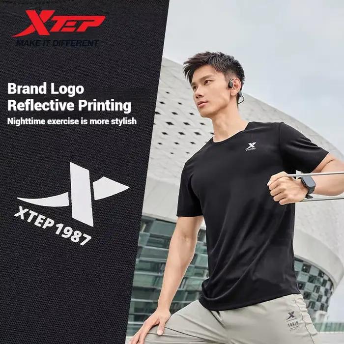 Xtep T-Shirt à manches courtes et col rond pour hommes