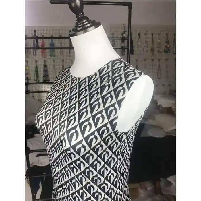 Débardeur brodé motif lune pour femme