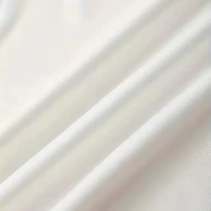 T-shirt court à col rond pour femme avec imprimé cœur
