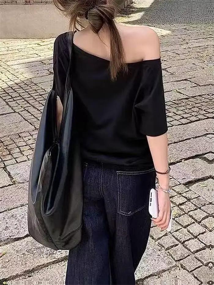 T-shirts femmes Niche Design épaules dénudées solide manches courtes été Chic ample décontracté quotidien Simple Sexy coréen à la mode hauts de rue