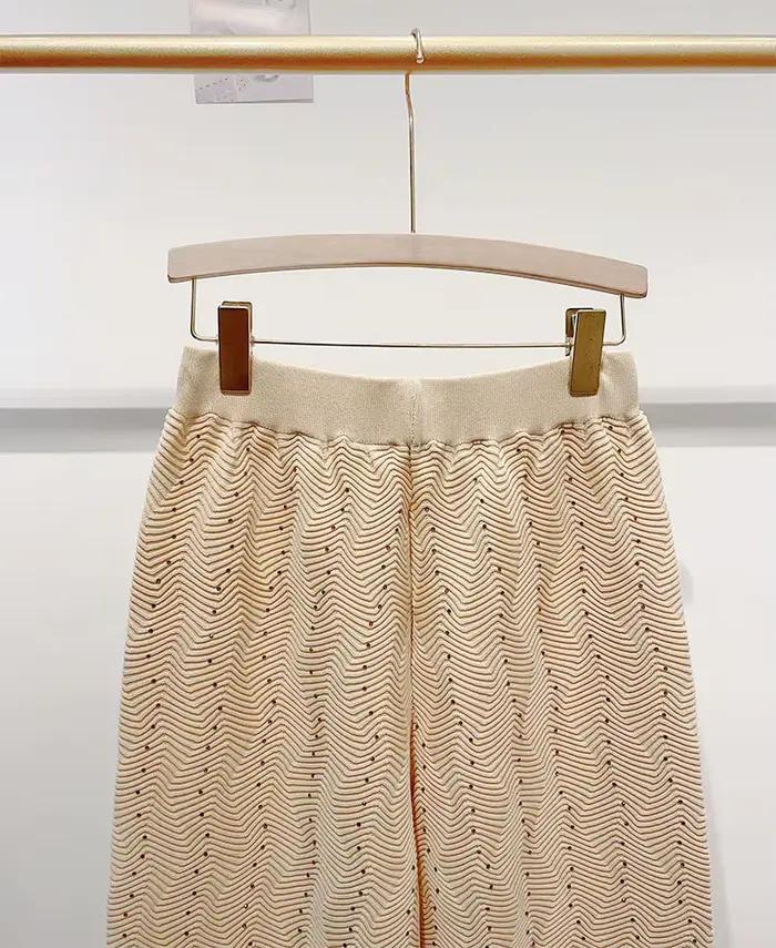 Pull pour femme avec décoration en strass