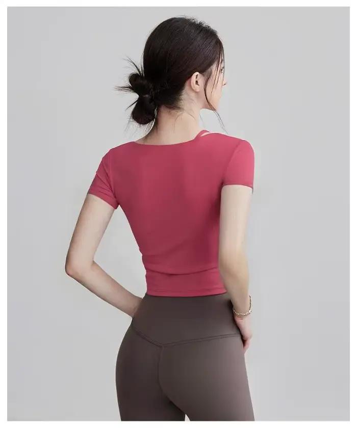 Hauts amincissants élégants en polyester pour femmes, vêtements de yoga et Pilates, coussinets de poitrine inclus, séchage rapide, confort optimal, occasions spéciales et entraînement quotidien