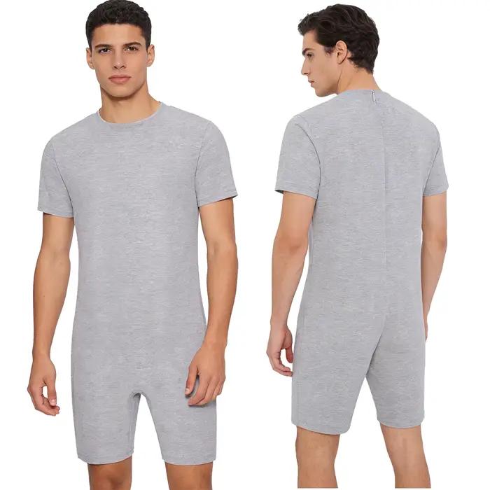 Vêtements adaptés pour hommes