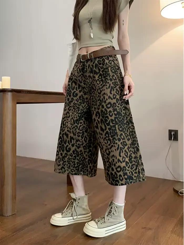 Pantalon court imprimé léopard pour femme – Nouvelle collection été 2025 – Coupe slim taille haute – Style urbain à jambe large