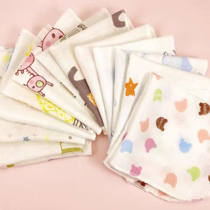 10 pièces débarbouillettes bébé dessin animé mignon imprimé Double couche gaze infantile visage serviette absorbant carré rot tissus mouchoir aléatoire