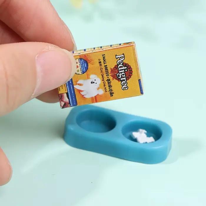 1/12 Dollhouse Miniature Pour Animaux De Compagnie Chien Chat Alimentaire avec Bol Cuisine Décor De Jardin Maison De Poupée Accessoires